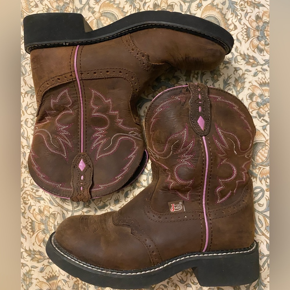Justin BOOTS Women's Gypsy Collection Western Boot Aged Bark L9903 Size 8.5B